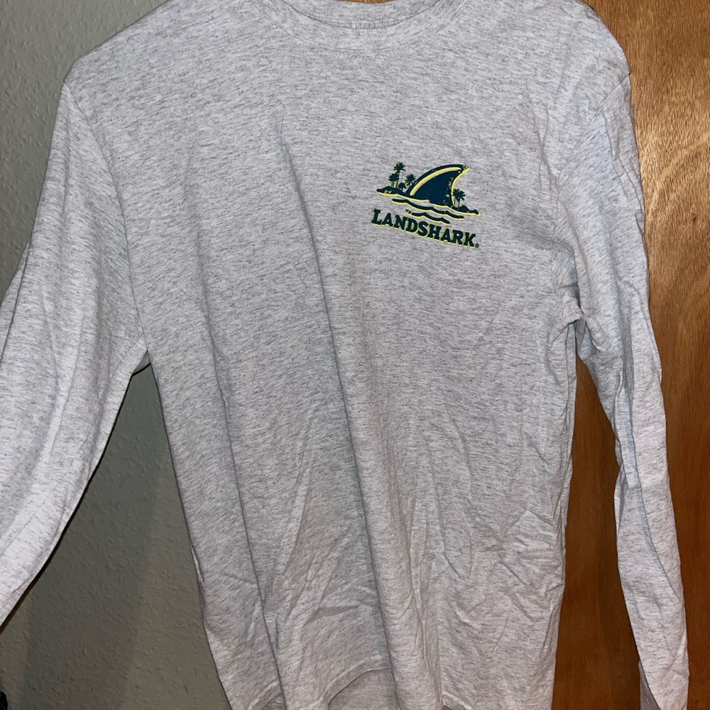 Long sleeve shirt